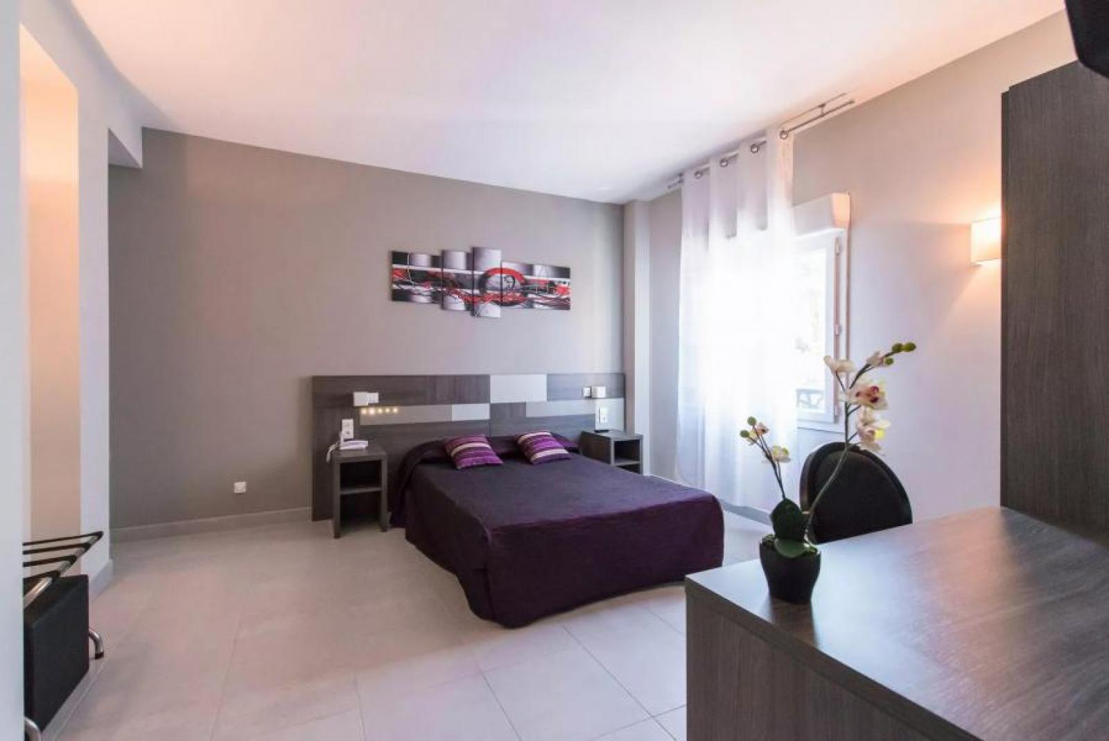 b2e6b46b0f3944dd4d34fd66f0d2a9bf55e77177-210381-1600-766-landscape